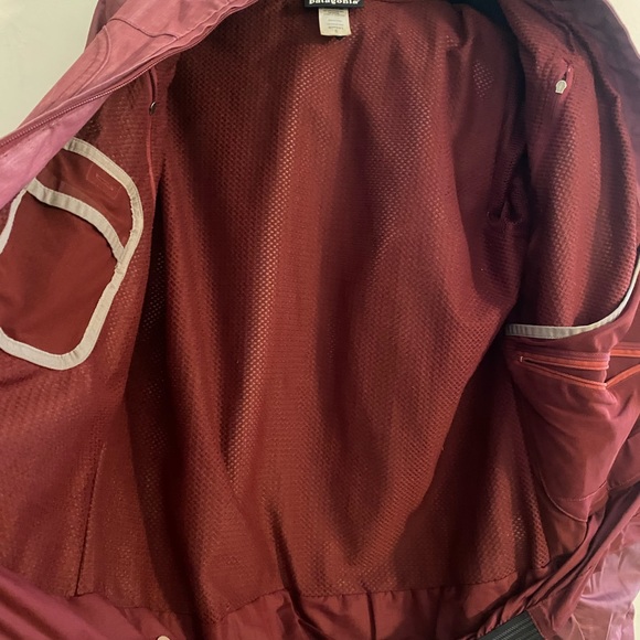 Women’s Patagonia jacket! - Picture 6 of 8
